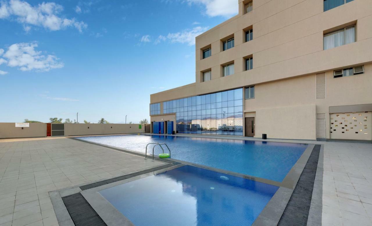Hotel The Fern Residency Karād Esterno foto